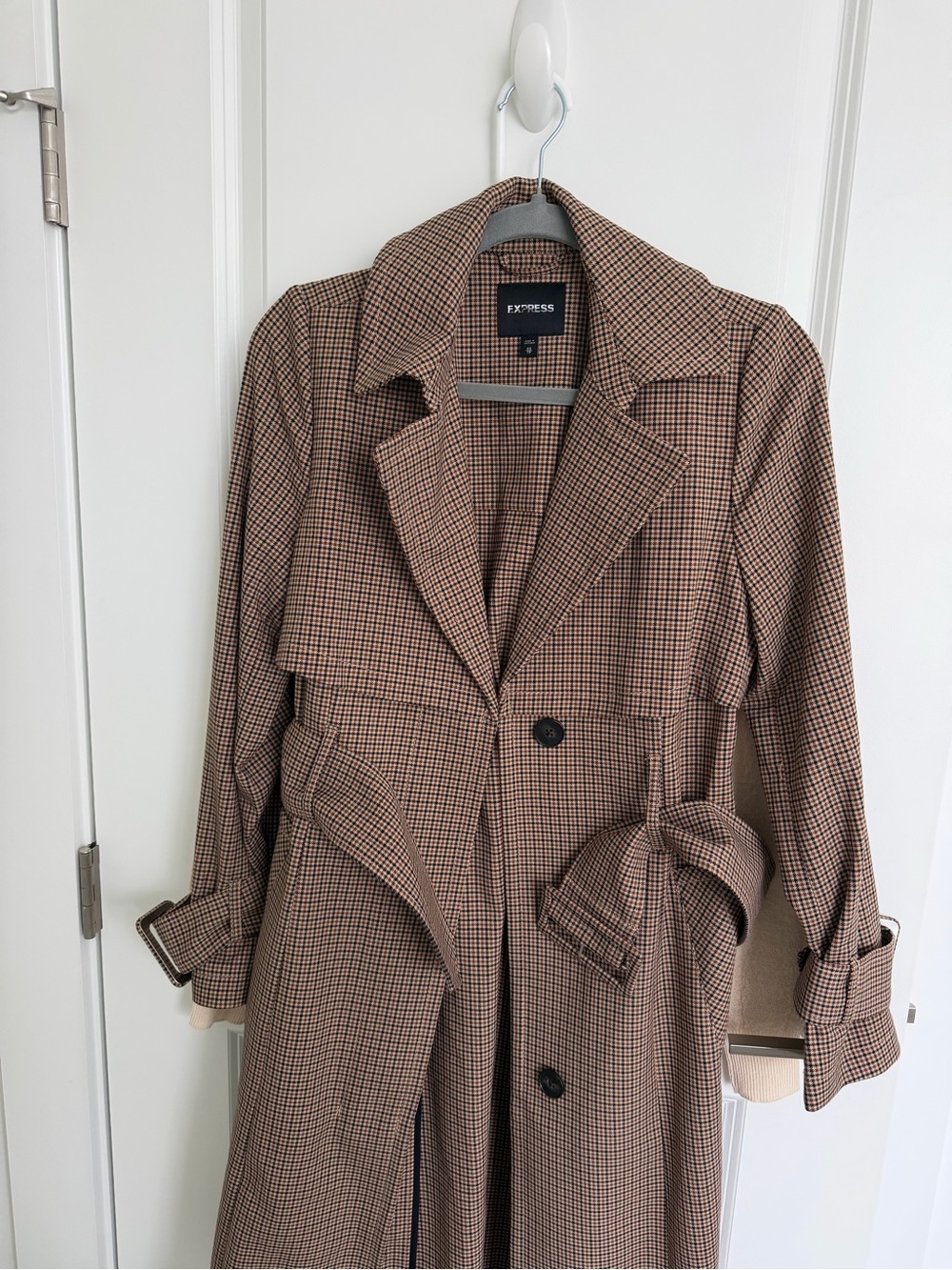 Express Brown Houndstooth Trench Coat. Never worn